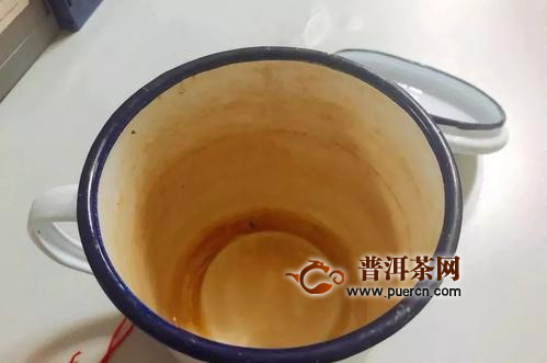 长期使用的茶具内壁留有一层茶垢,这样对健康有影响吗?