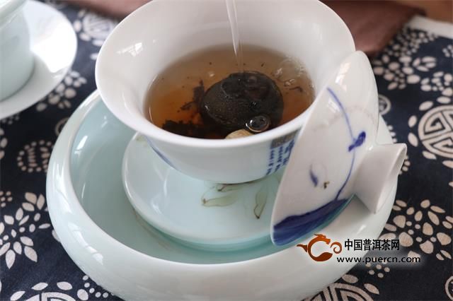 每种茶都有个天生的好搭档,搭配饮用能让喝茶保健的效果翻倍