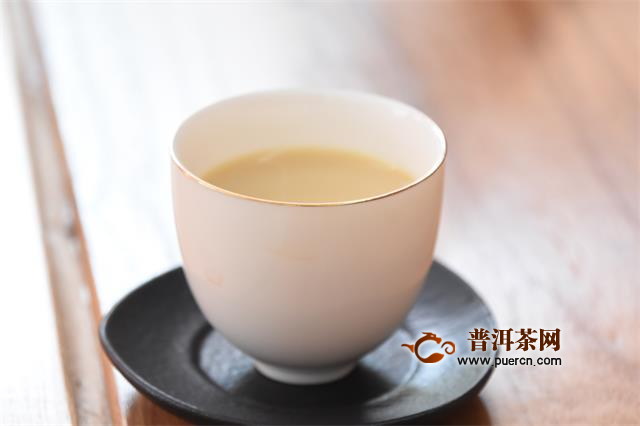 冬天要怎幺喝茶,冬天适合喝什么茶,以下有几种搭配茶,喜欢调饮