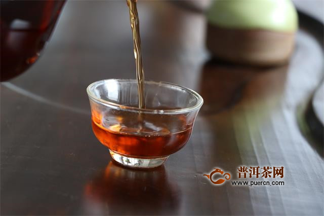 每天喝多少茶比较适宜?喝茶有没有季节性的讲究?