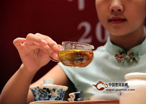 习惯了喝茶,但没有注意喝茶的正确方法