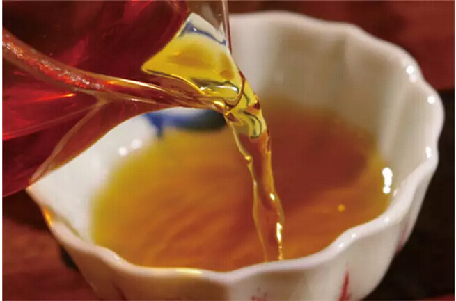 温性红茶有利于养胃 医学专家提醒:喝茶需辨清体质,虚寒体质者