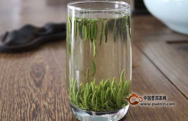 夏天喝绿茶最能降暑去热