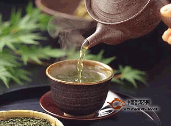 饮茶的好处很多,具有降血脂、助消化、杀菌解毒、清热利尿和调整