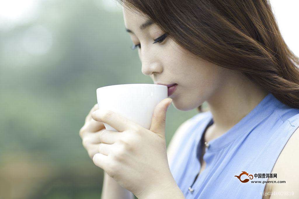 女人常喝乌龙茶没有什么坏处,但喝茶不能盲目,不适当喝茶则会对