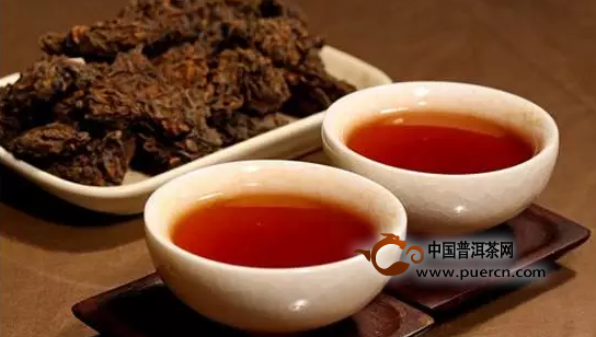 古人云“淡茶温饮最养人”,饮茶不宜过浓,常喝浓茶容易对人体造